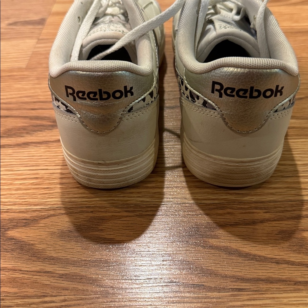 Reebok - Picture 5 of 10